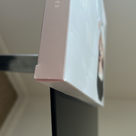 NEW Morphe X James Charles eyeshadow palette - Picture 6 of 8